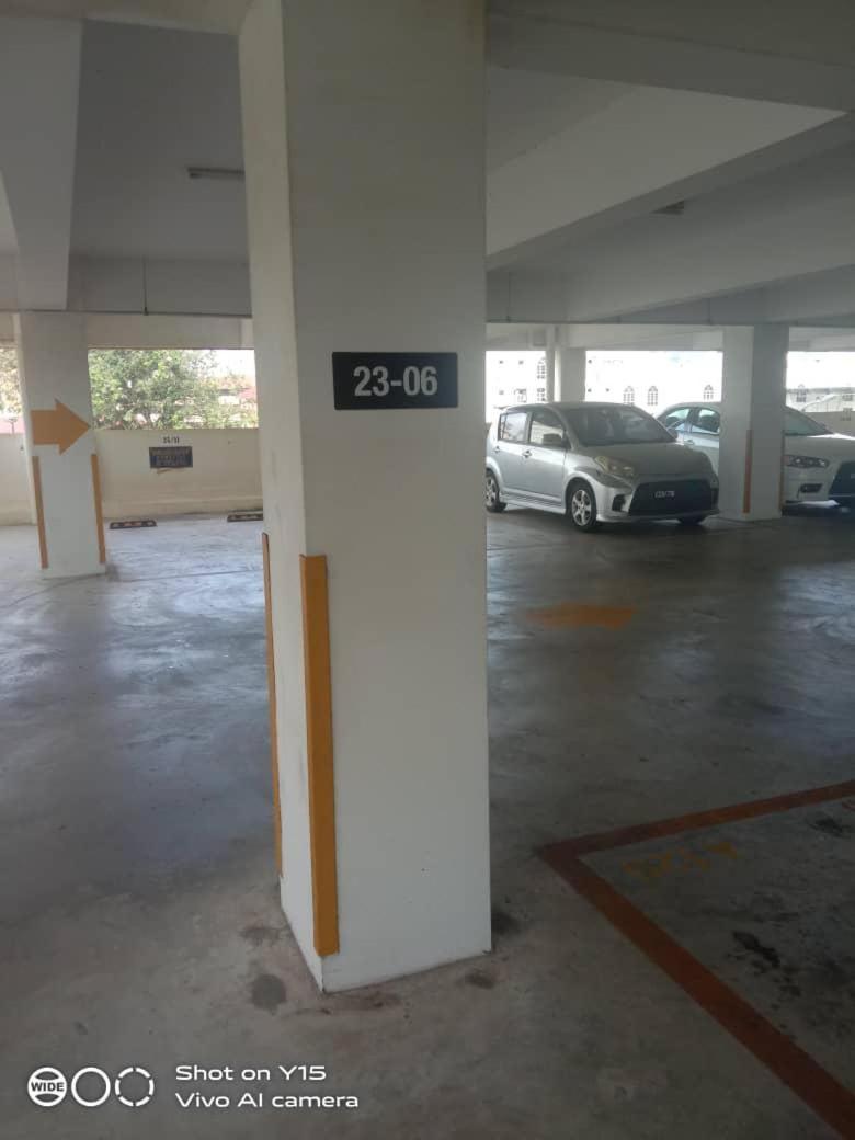 Apartment In Ladang Tok Pelam Kuala Terengganu Exterior photo